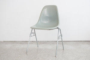 MC Eames Scholastic Chair