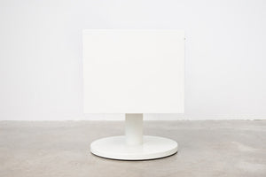 Mod Pedestal Side Table