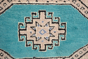 7x10.5 Pakistani Rug | RAJAK