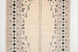 4x6 Pakistani Rug | DARIS