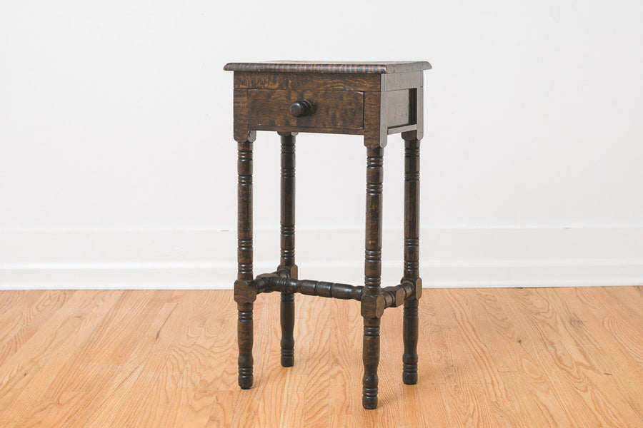 Quarter Sawn Entry Table