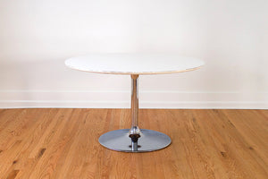 Saarinen Style Tulip Table
